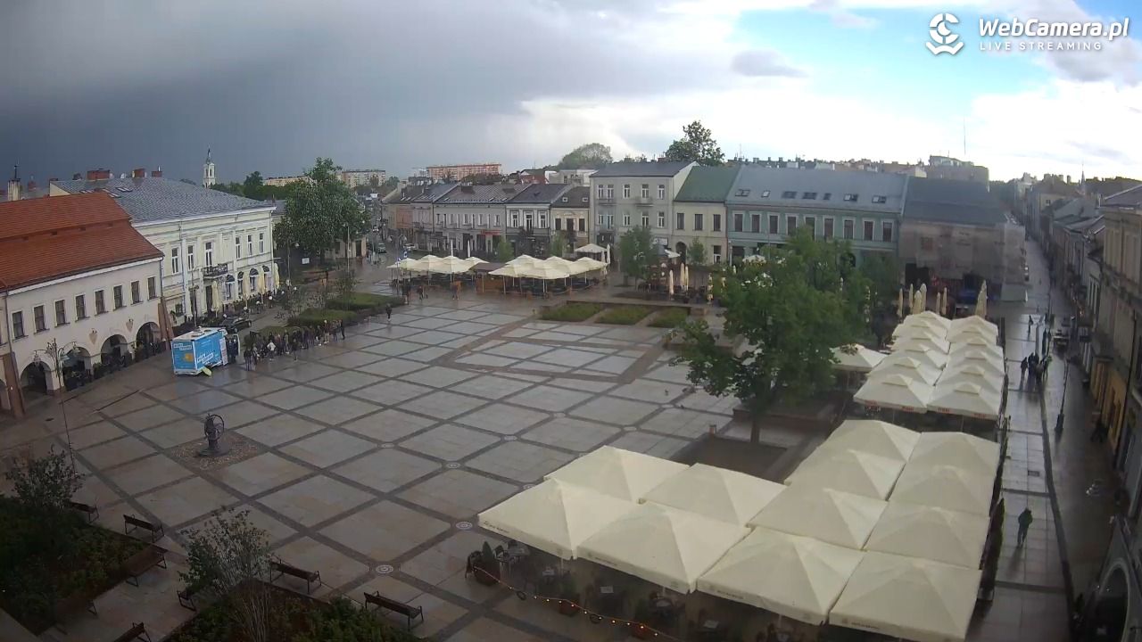 KIELCE - widok na rynek - 15 maj 2026, 16:47