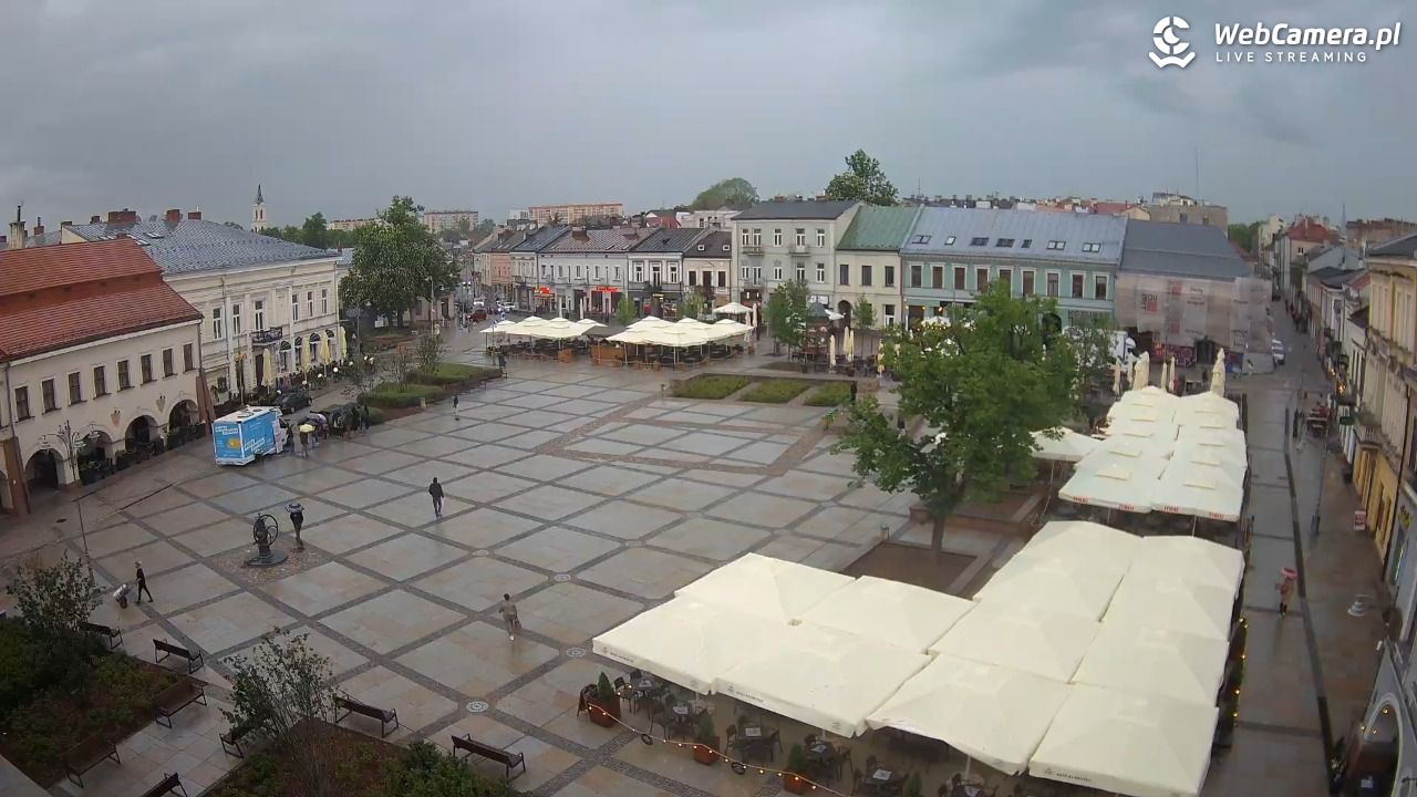 KIELCE - widok na rynek - 15 maj 2026, 15:57