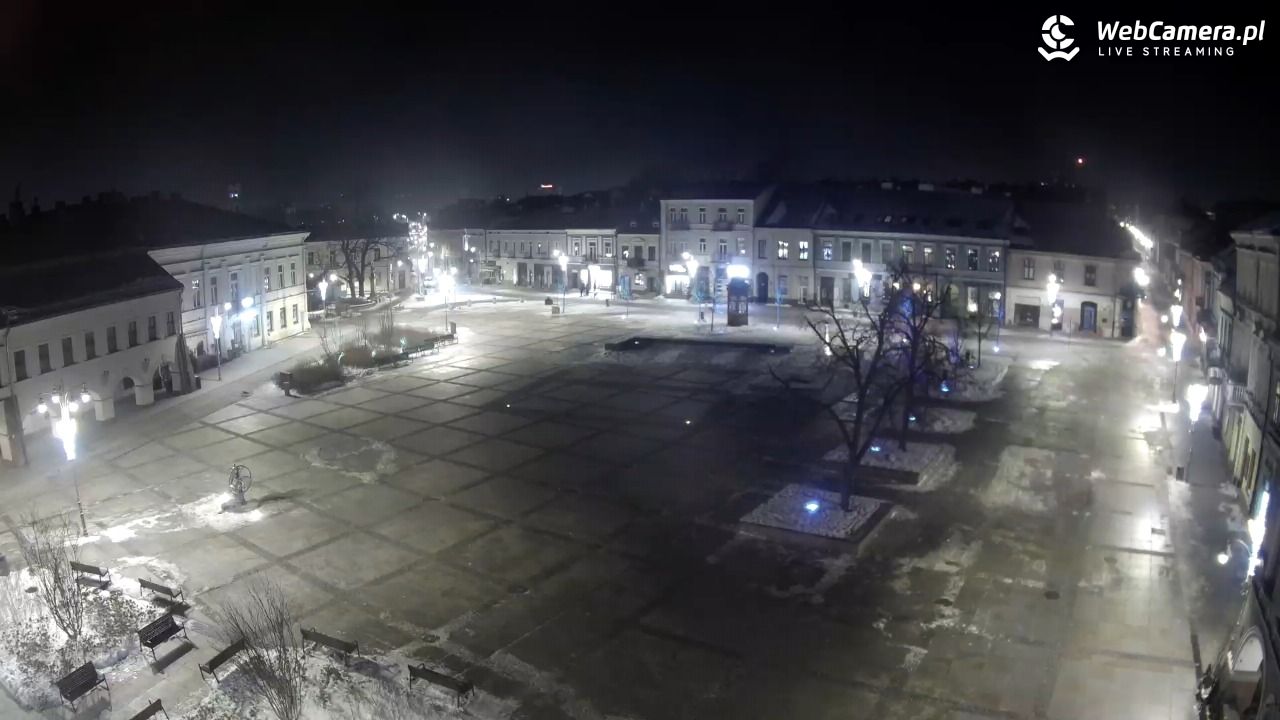 KIELCE - widok na rynek - 21 styczeń 2026, 00:33