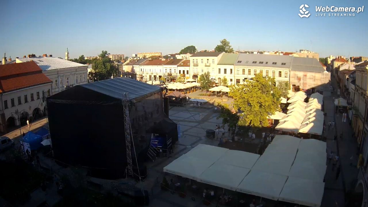 KIELCE - widok na rynek - 27 czerwiec 2026, 19:05