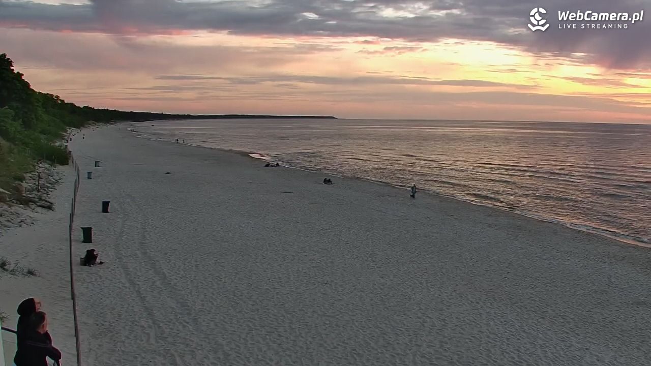 Kołobrzeg - widok na plażę zachodnią - 31 maj 2026, 21:21
