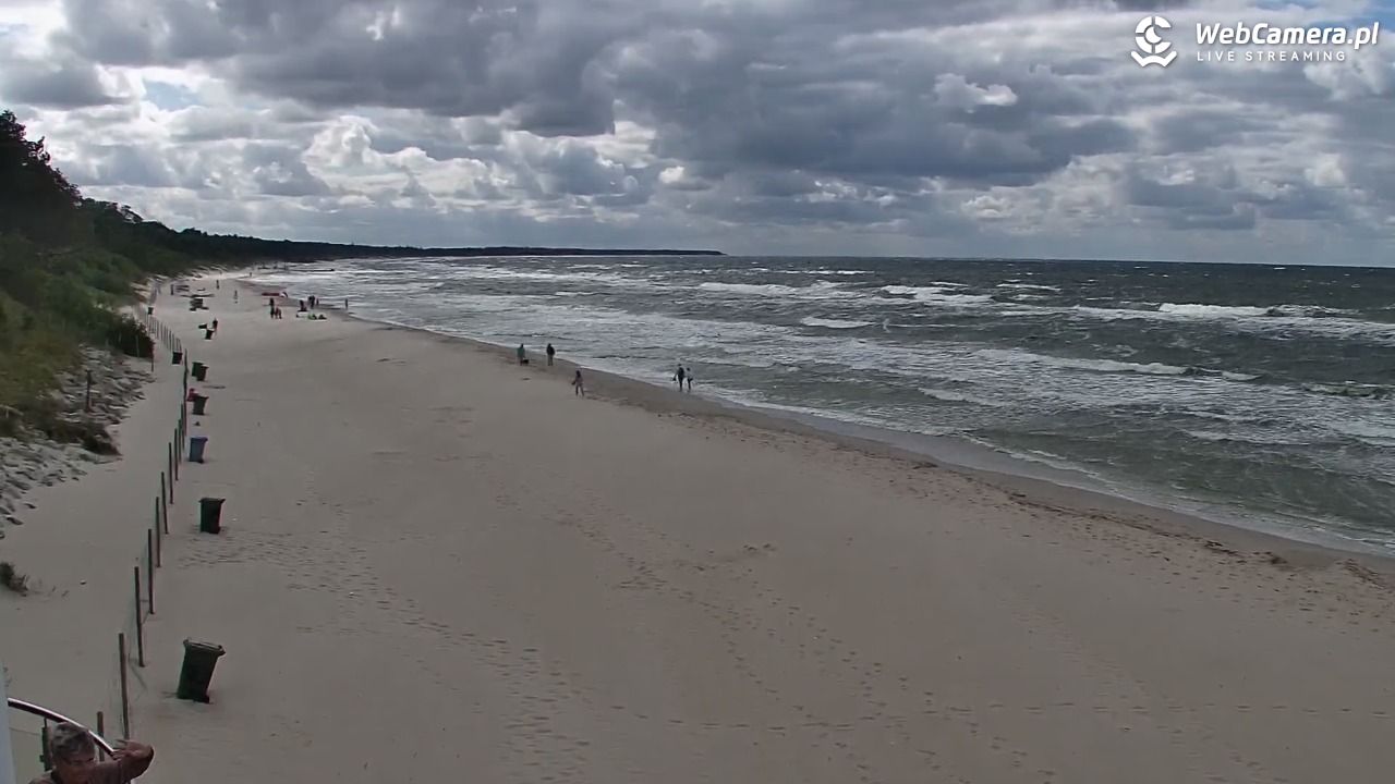 Kołobrzeg - widok na plażę zachodnią - 22 sierpień 2025, 15:18