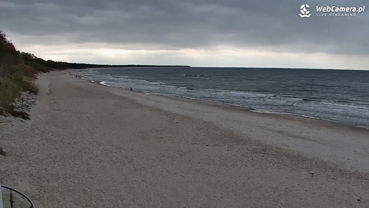 Kołobrzeg - widok na plażę zachodnią - 25 październik 2025, 14:46