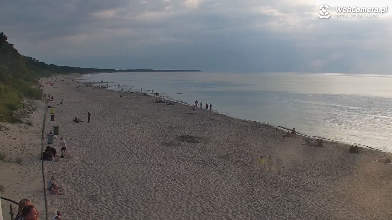 Kołobrzeg - widok na plażę zachodnią - 17 lipiec 2026, 19:59