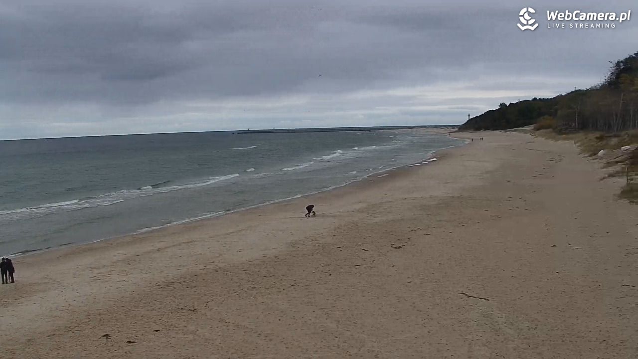 Kołobrzeg - widok na plażę zachodnią - 24 październik 2025, 10:52