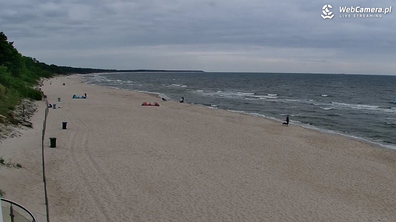 Kołobrzeg - widok na plażę zachodnią - 30 maj 2026, 18:27