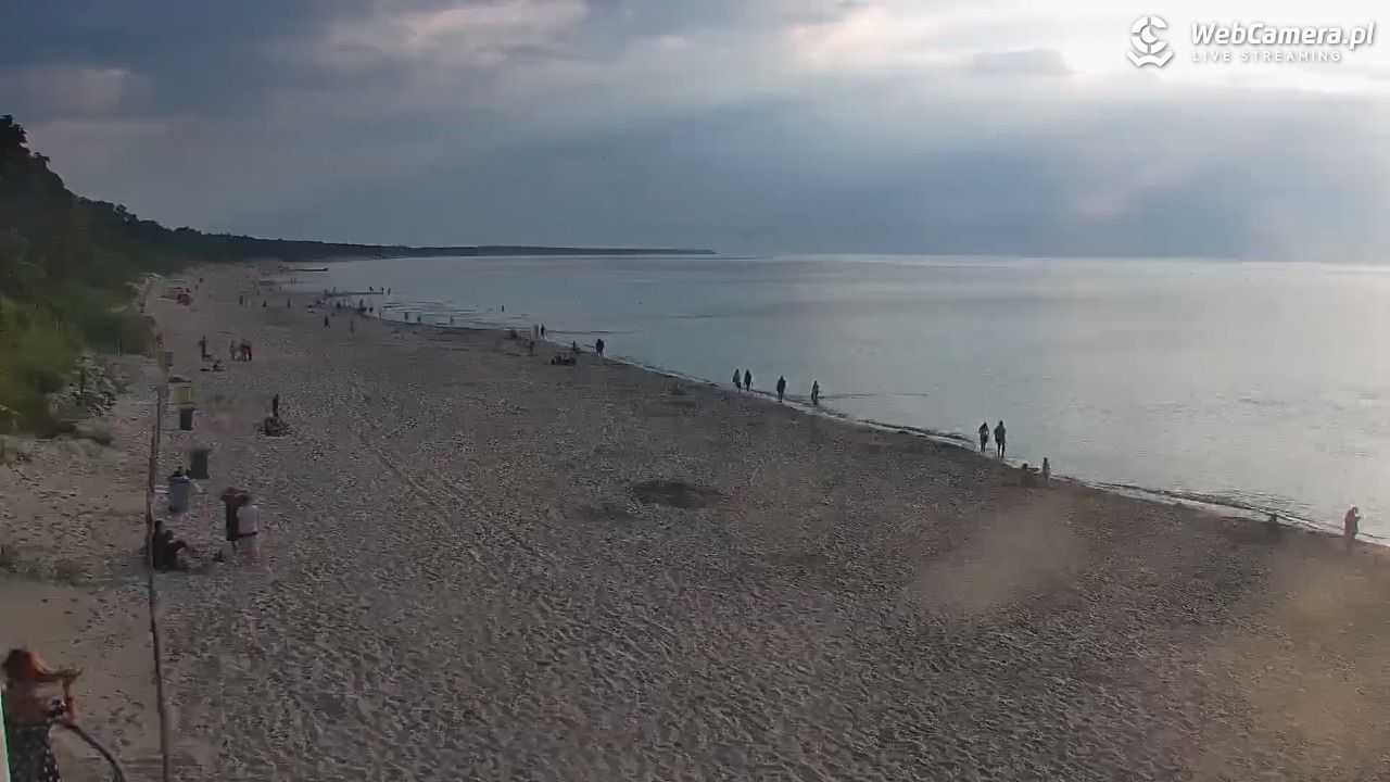 Kołobrzeg - widok na plażę zachodnią - 17 lipiec 2026, 19:46