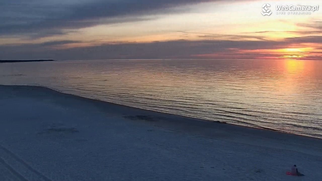Kołobrzeg - widok na plażę zachodnią - 28 kwiecień 2025, 20:28