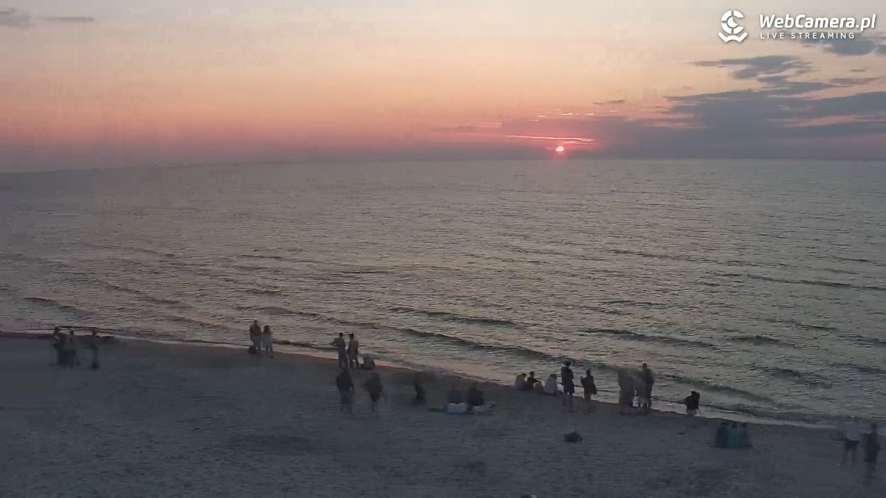 Kołobrzeg - widok na plażę zachodnią - 16 lipiec 2026, 21:16