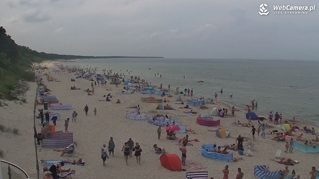 Kołobrzeg - widok na plażę zachodnią - 17 lipiec 2026, 13:22