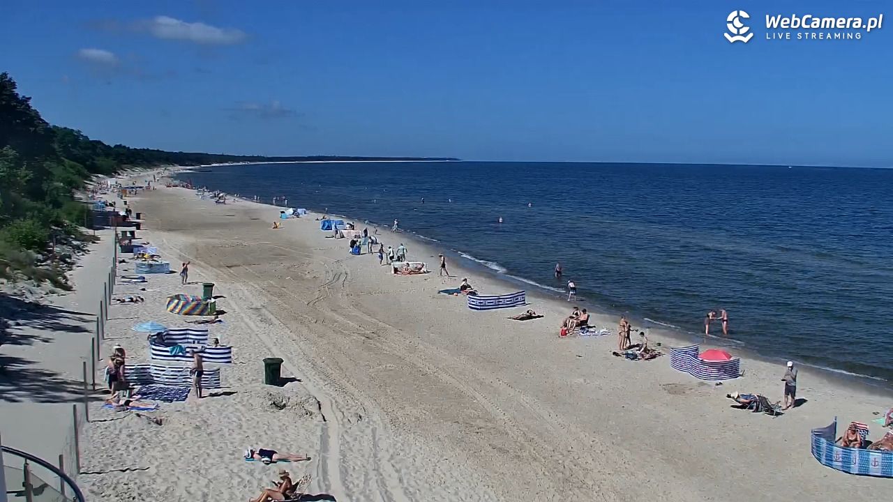 Kołobrzeg - widok na plażę zachodnią - 01 lipiec 2025, 10:15