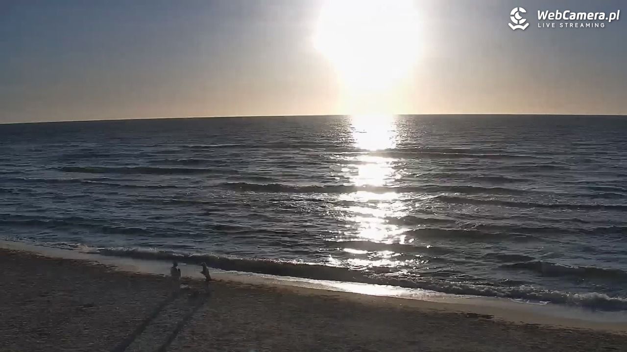 Kołobrzeg - widok na plażę zachodnią - 30 czerwiec 2025, 20:22