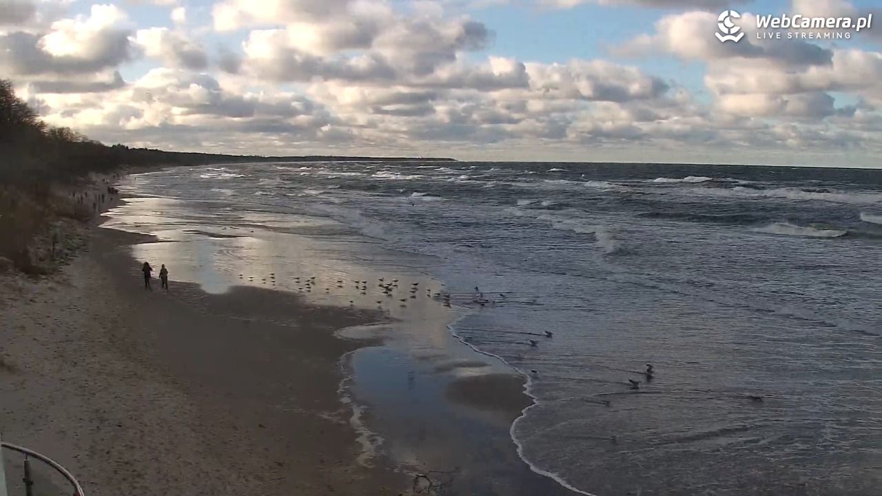 Kołobrzeg - widok na plażę zachodnią - 30 grudzień 2025, 12:41