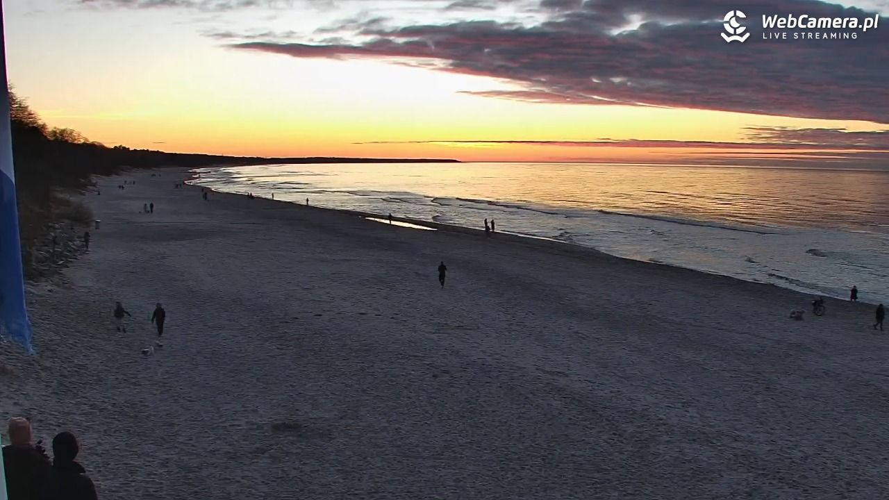 Kołobrzeg - widok na plażę zachodnią - 25 luty 2026, 17:35
