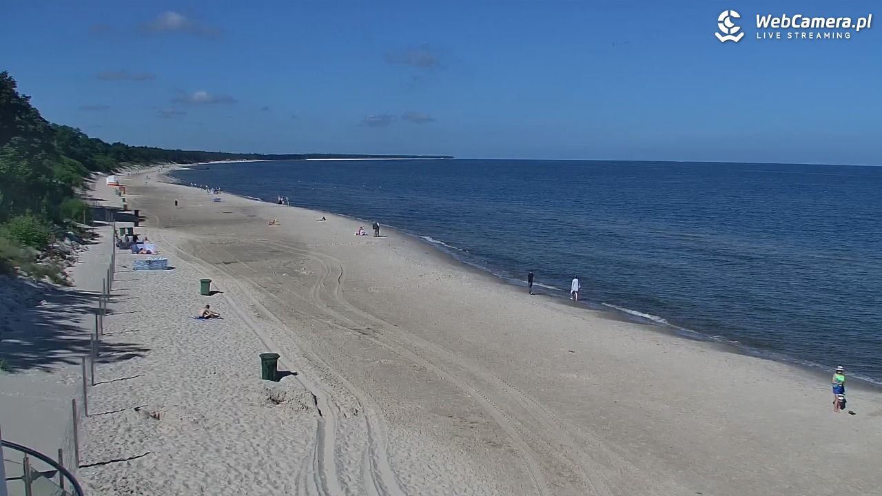 Kołobrzeg - widok na plażę zachodnią - 01 lipiec 2025, 09:26
