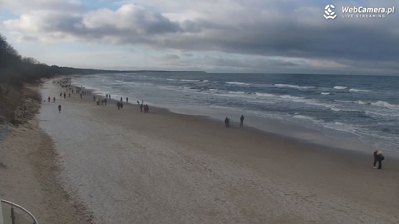 Kołobrzeg - widok na plażę zachodnią - 31 grudzień 2025, 12:14