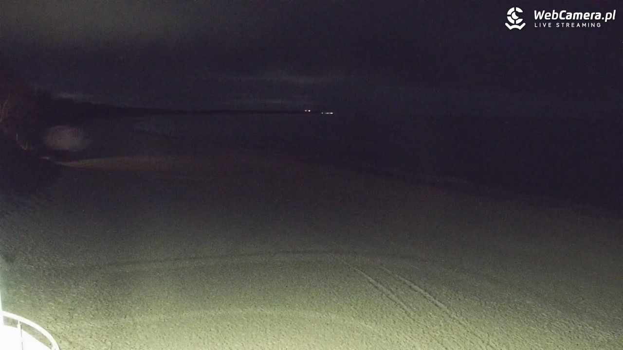 Kołobrzeg - widok na plażę zachodnią - 25 luty 2026, 05:51