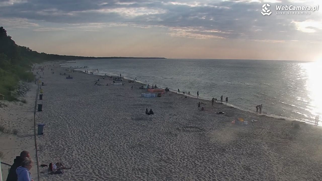 Kołobrzeg - widok na plażę zachodnią - 16 lipiec 2026, 19:22