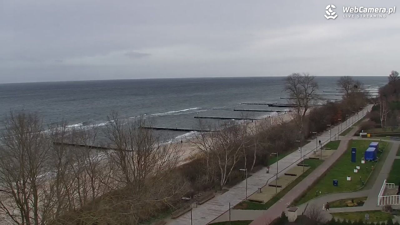 KOŁOBRZEG - widok na plażę - 11 grudzień 2025, 11:19