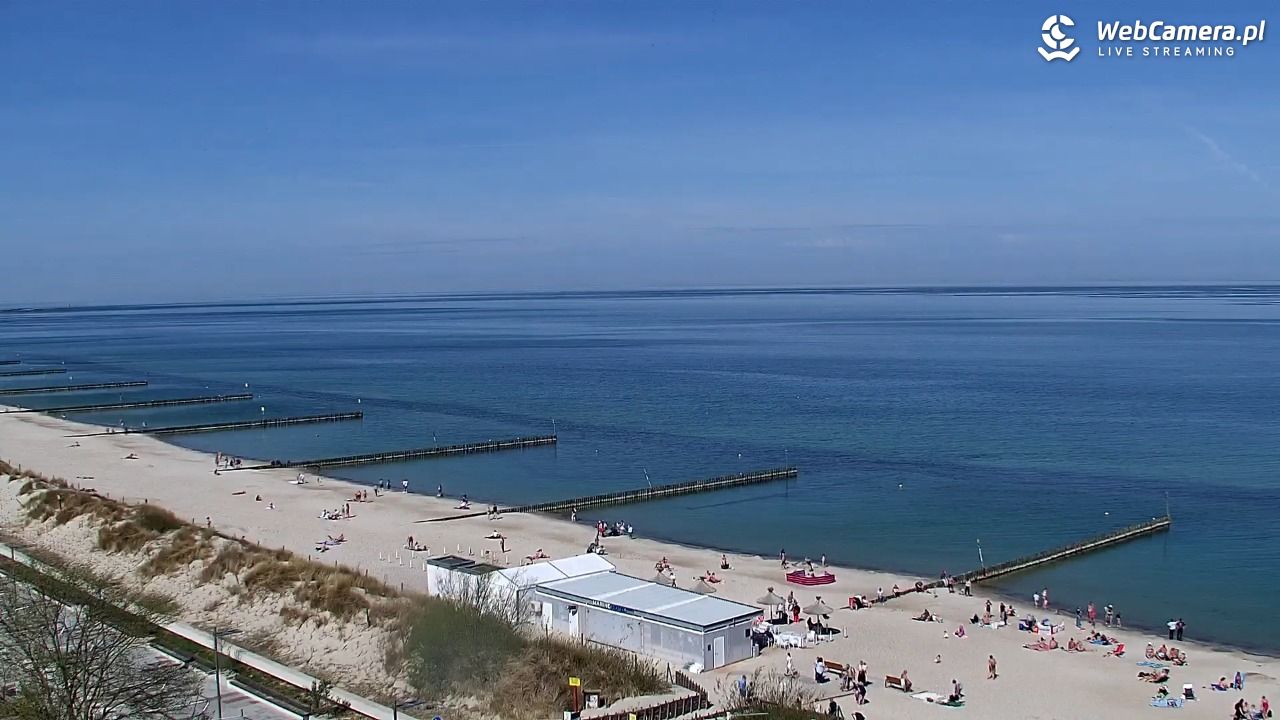 KOŁOBRZEG - widok na plażę - 03 maj 2026, 11:00