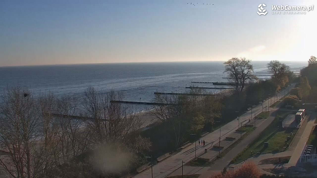 KOŁOBRZEG - widok na plażę - 02 maj 2026, 08:17