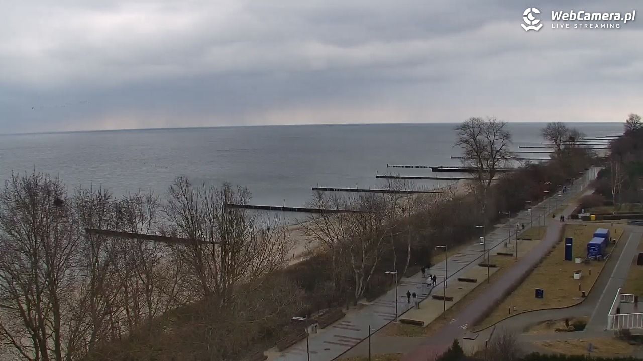 KOŁOBRZEG - widok na plażę - 16 marzec 2026, 15:56