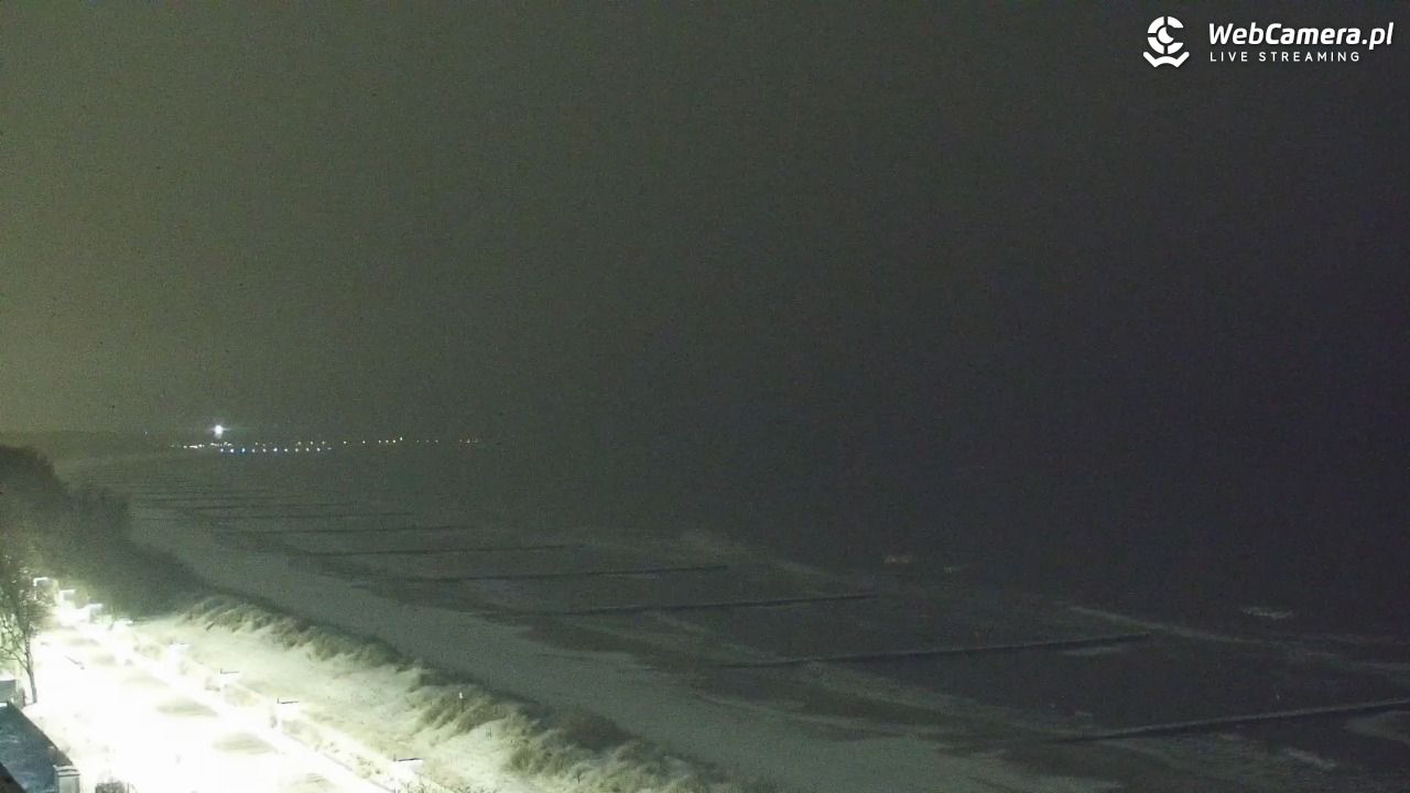 KOŁOBRZEG - widok na plażę - 28 styczeń 2026, 03:46