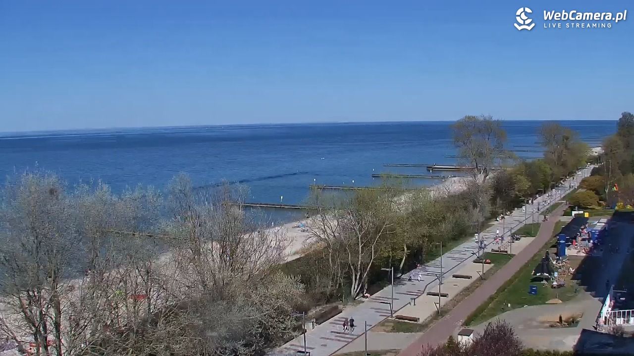 KOŁOBRZEG - widok na plażę - 02 maj 2026, 15:03