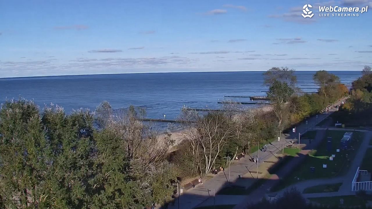 KOŁOBRZEG - widok na plażę - 19 październik 2025, 15:23