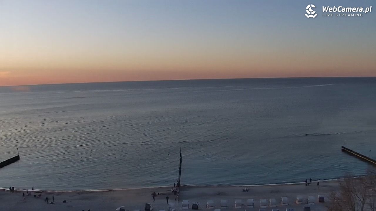 KOŁOBRZEG - widok na plażę - 02 maj 2026, 20:05