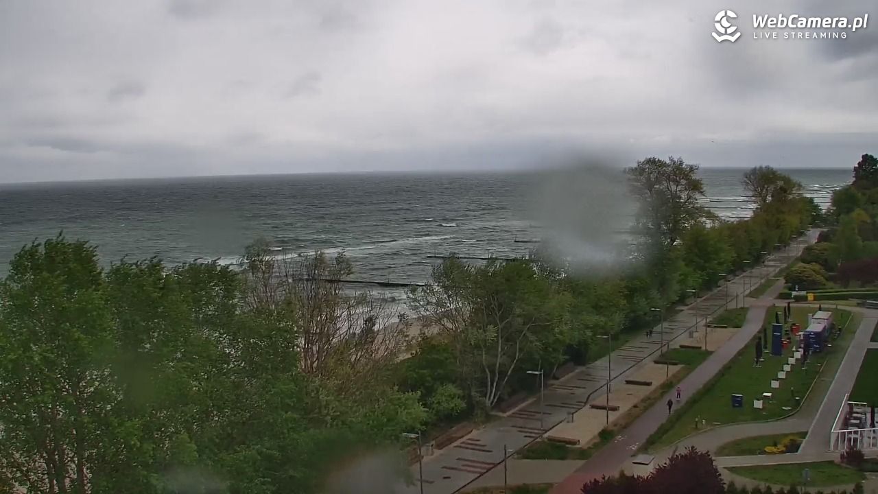 KOŁOBRZEG - widok na plażę - 15 maj 2025, 10:06