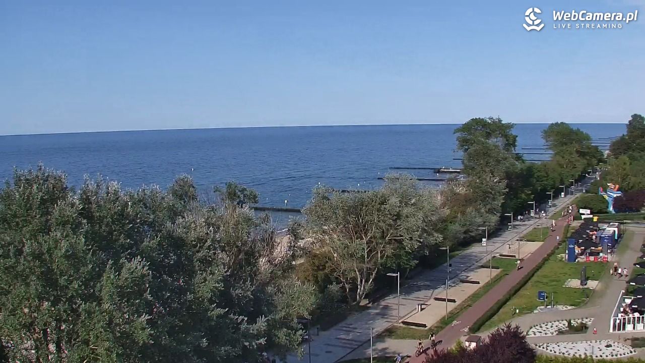 KOŁOBRZEG - widok na plażę - 02 sierpień 2026, 16:57