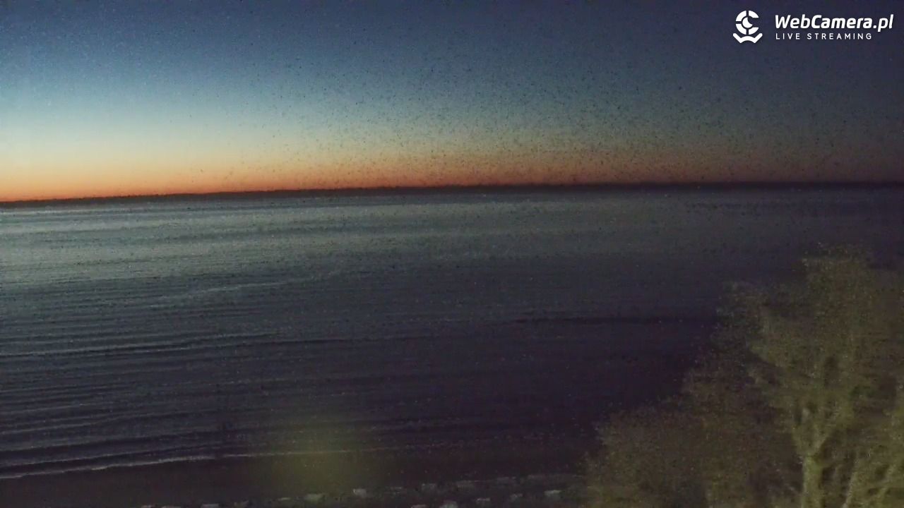 KOŁOBRZEG - widok na plażę - 01 maj 2026, 21:52