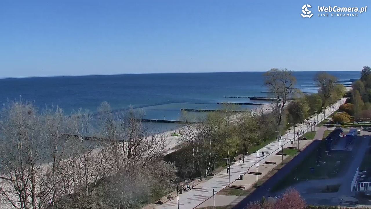 KOŁOBRZEG - widok na plażę - 02 maj 2026, 10:07