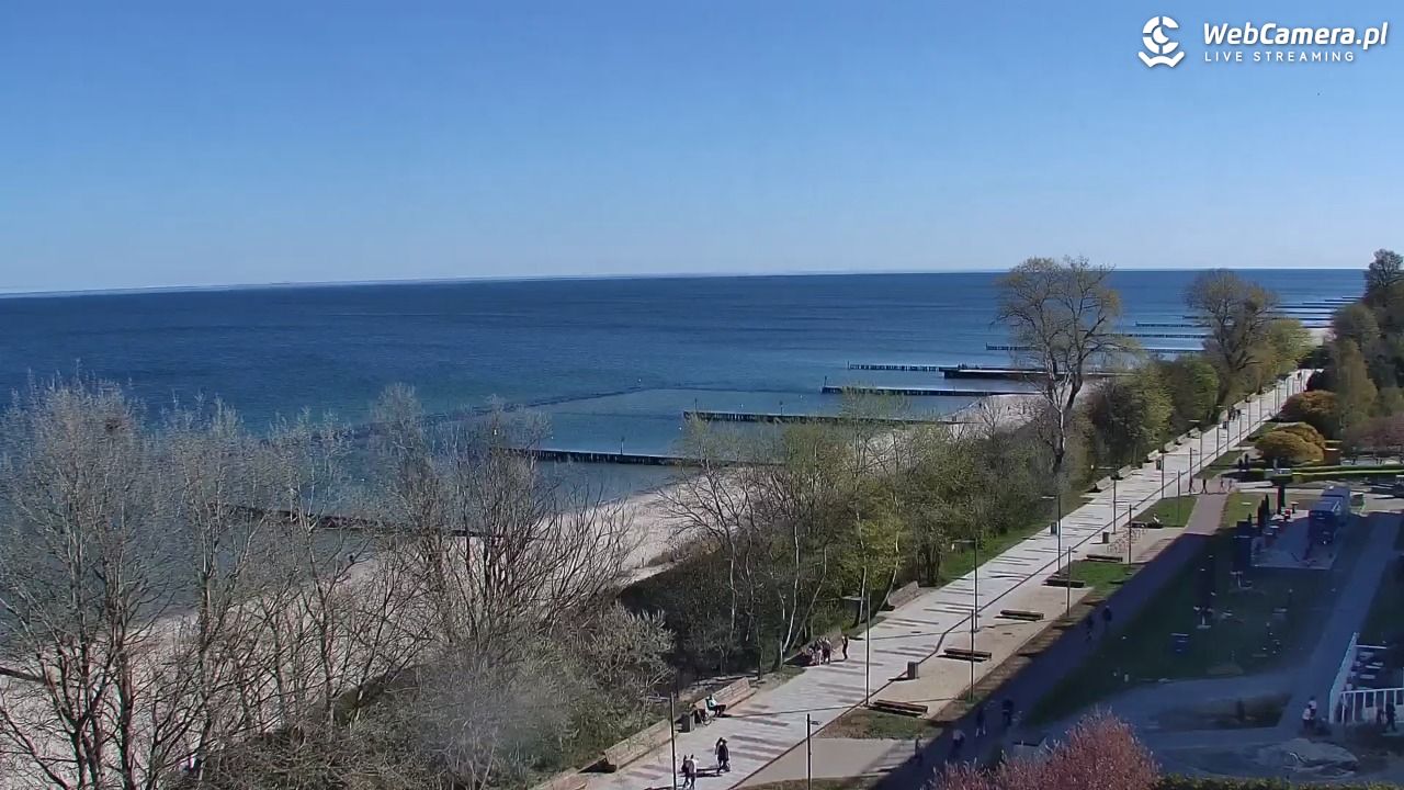 KOŁOBRZEG - widok na plażę - 02 maj 2026, 09:49