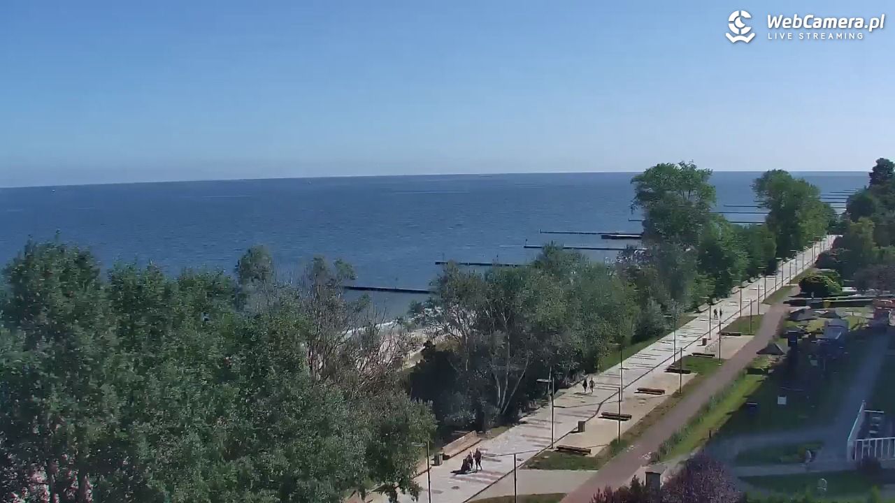 KOŁOBRZEG - widok na plażę - 01 lipiec 2025, 09:49