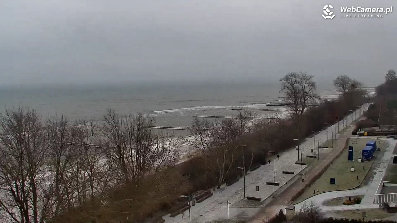 KOŁOBRZEG - widok na plażę - 26 styczeń 2026, 15:25