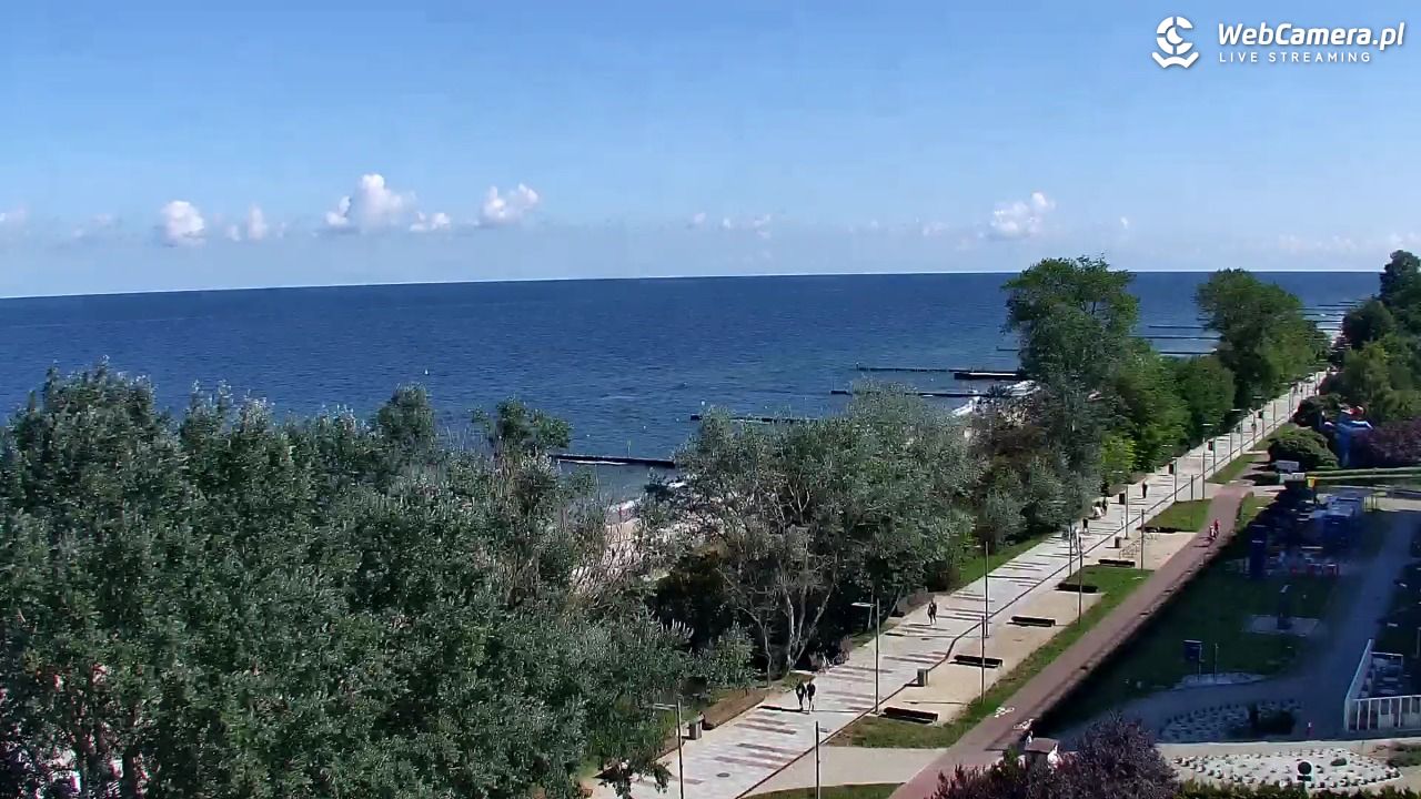 KOŁOBRZEG - widok na plażę - 02 sierpień 2026, 11:19