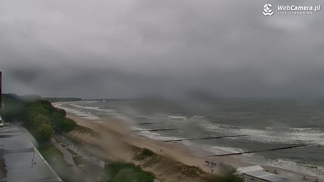 KOŁOBRZEG - widok na plażę - 15 czerwiec 2026, 12:11