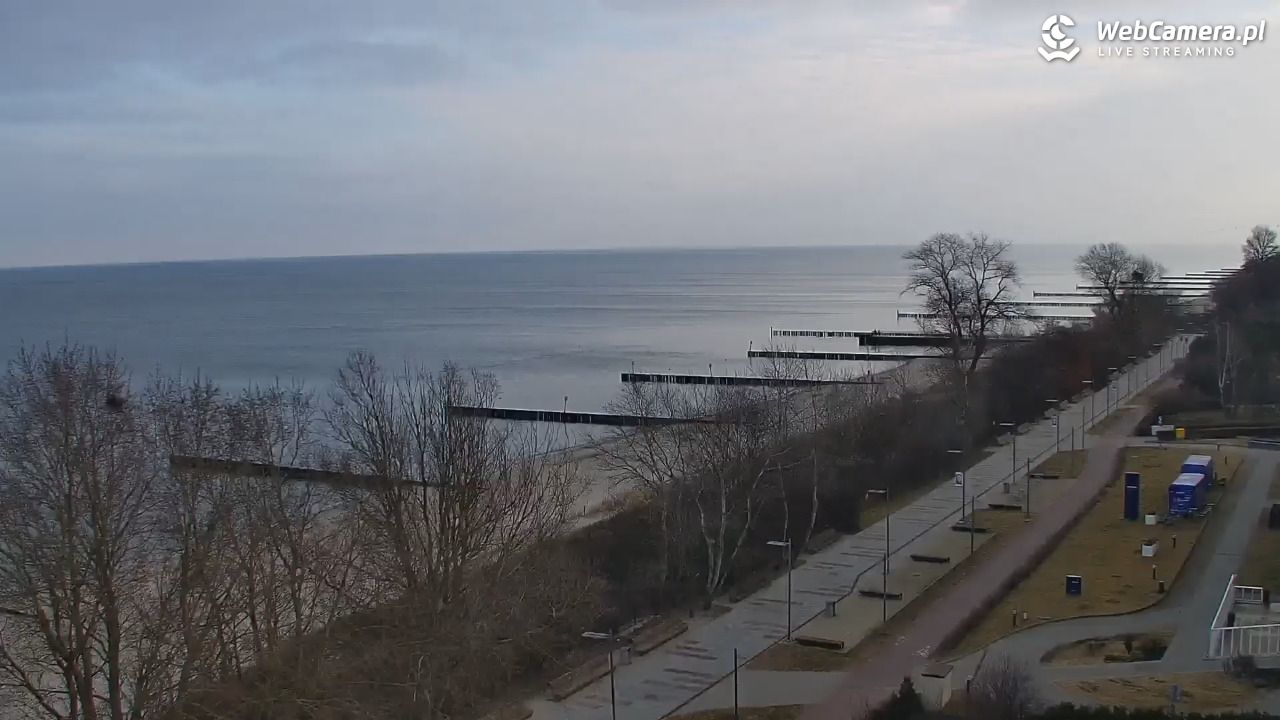 KOŁOBRZEG - widok na plażę - 16 marzec 2026, 08:14