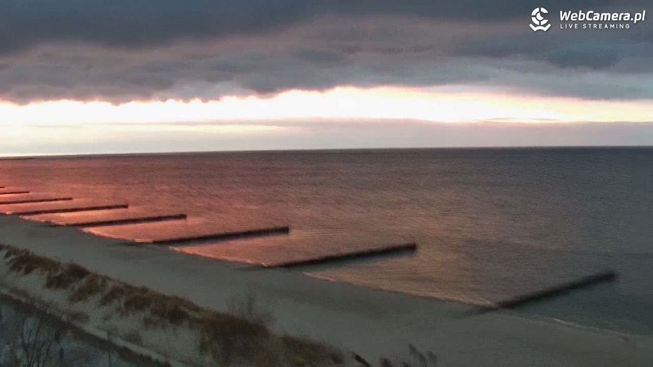 KOŁOBRZEG - widok na plażę - 16 marzec 2026, 18:06