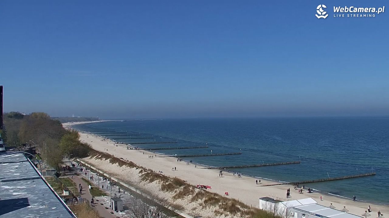 KOŁOBRZEG - widok na plażę - 01 maj 2026, 11:04