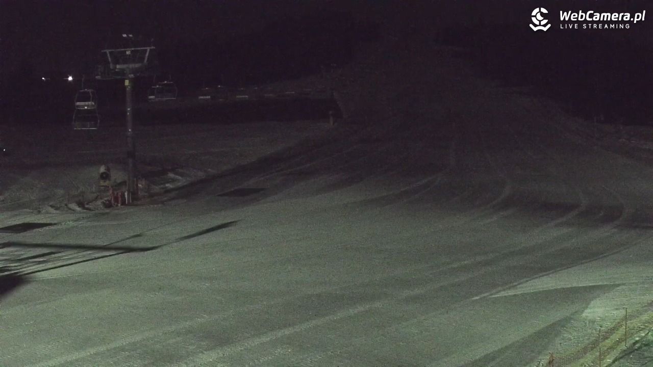 KOZINIEC SKI - widok na kolej i orczyk - 16 grudzień 2025, 19:51