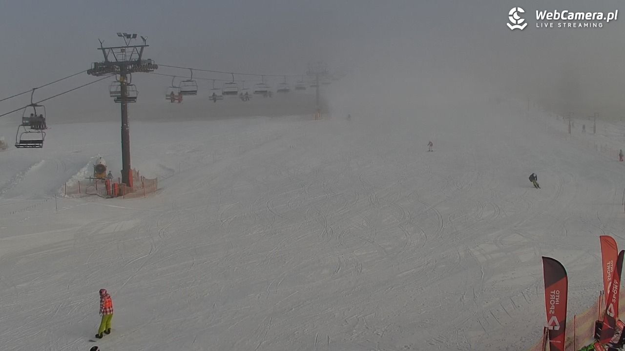 KOZINIEC SKI - widok na kolej i orczyk - 20 grudzień 2025, 09:31