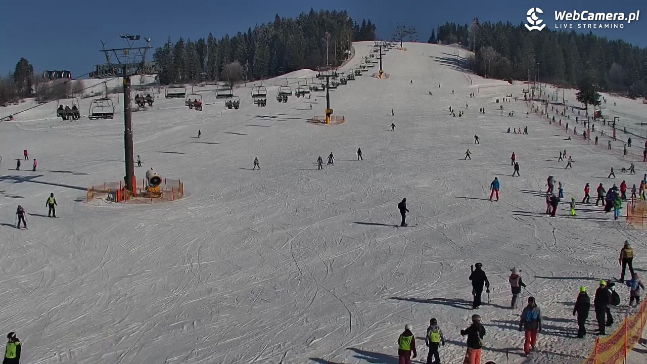 KOZINIEC SKI - widok na kolej i orczyk - 03 luty 2026, 11:13