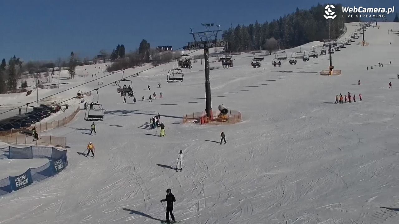 KOZINIEC SKI - widok na kolej i orczyk - 03 luty 2026, 10:46