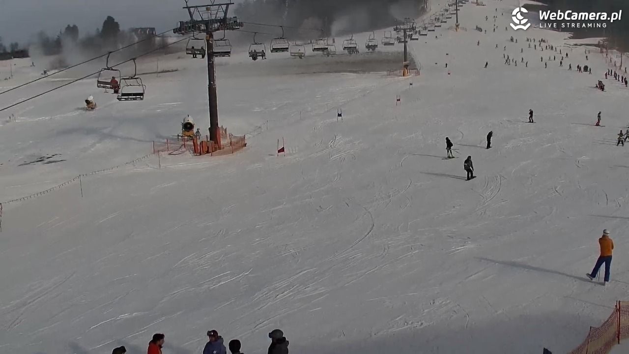 KOZINIEC SKI - widok na kolej i orczyk - 16 grudzień 2025, 11:04