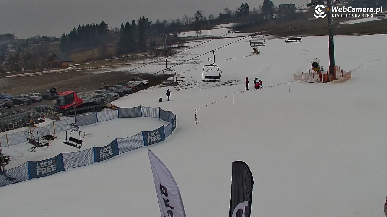 KOZINIEC SKI - widok na kolej i orczyk - 21 grudzień 2025, 12:12