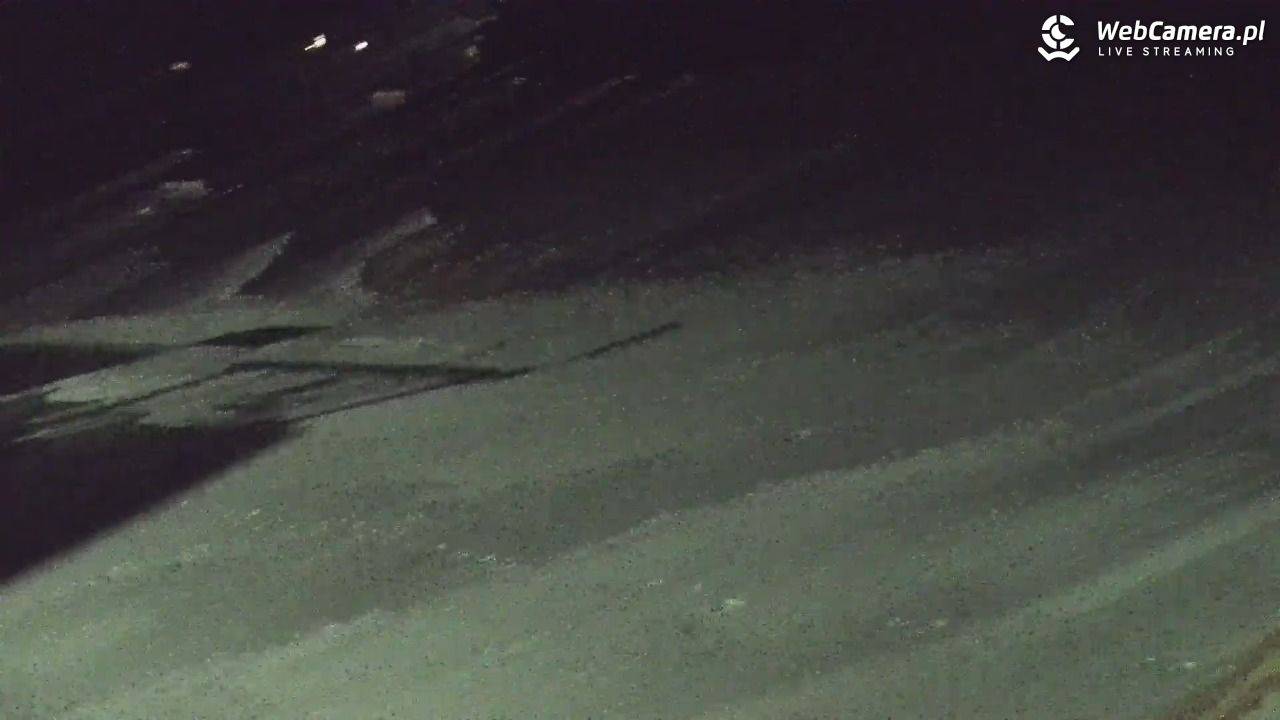 KOZINIEC SKI - widok na kolej i orczyk - 19 grudzień 2025, 21:52