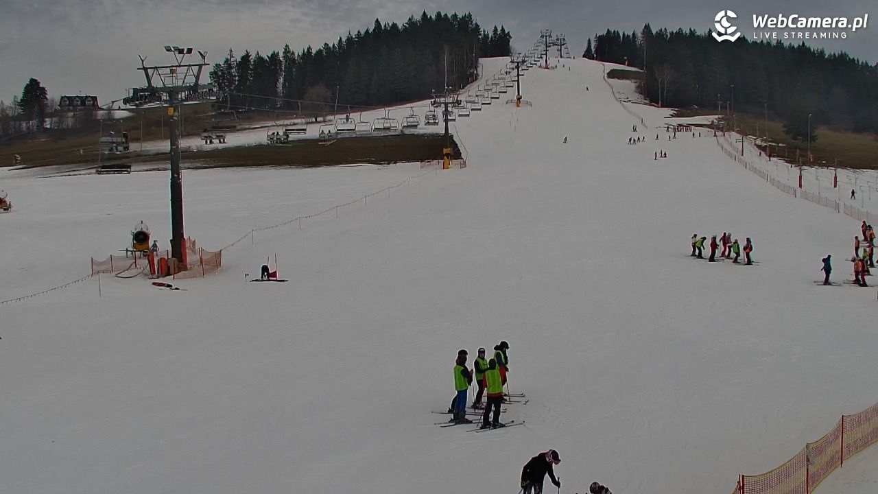 KOZINIEC SKI - widok na kolej i orczyk - 16 grudzień 2025, 14:30
